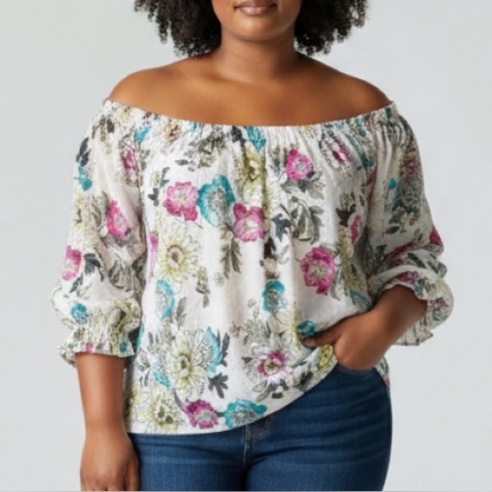 Torrid‎ size 1X Beige Floral Puffed Sleeve Romantic Plus Size Women's Top